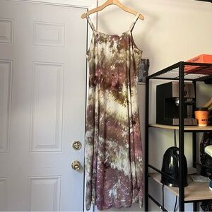 DHARMA TRADING CO. brown burgundy ivory tie dye rayon sleeveless midi dress